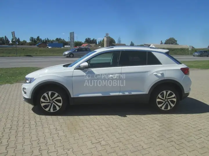 Volkswagen T-Roc 2021 photo 2