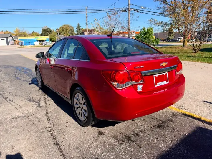 Chevrolet Cruze 2011 photo 5