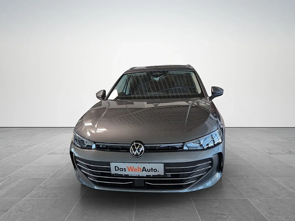 Volkswagen Passat 2025 photo 2