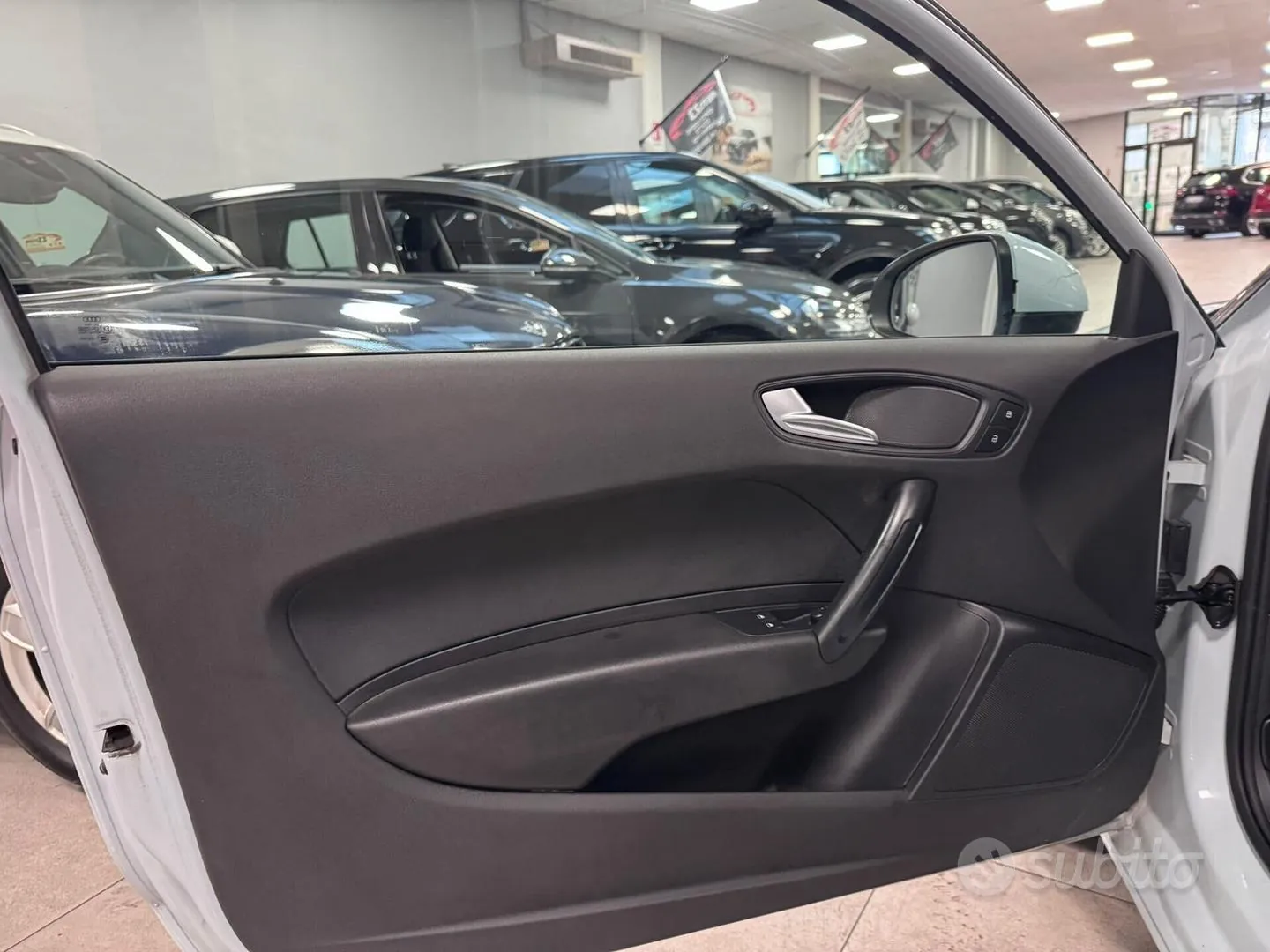 Audi A1 2011 photo 5