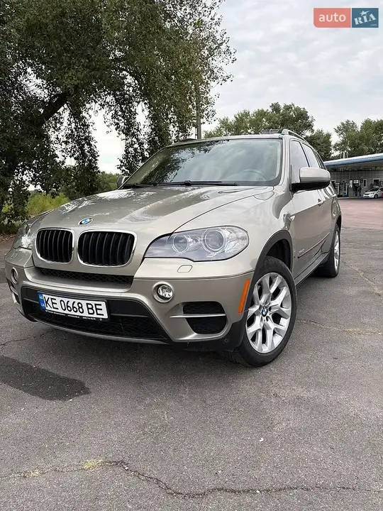 BMW X5 2011 photo 4