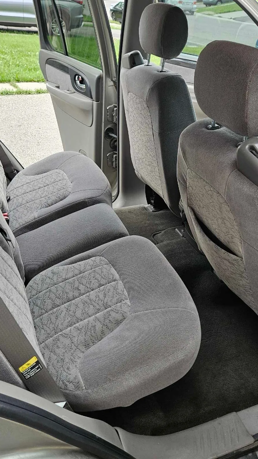 GMC Envoy 2003 photo 4