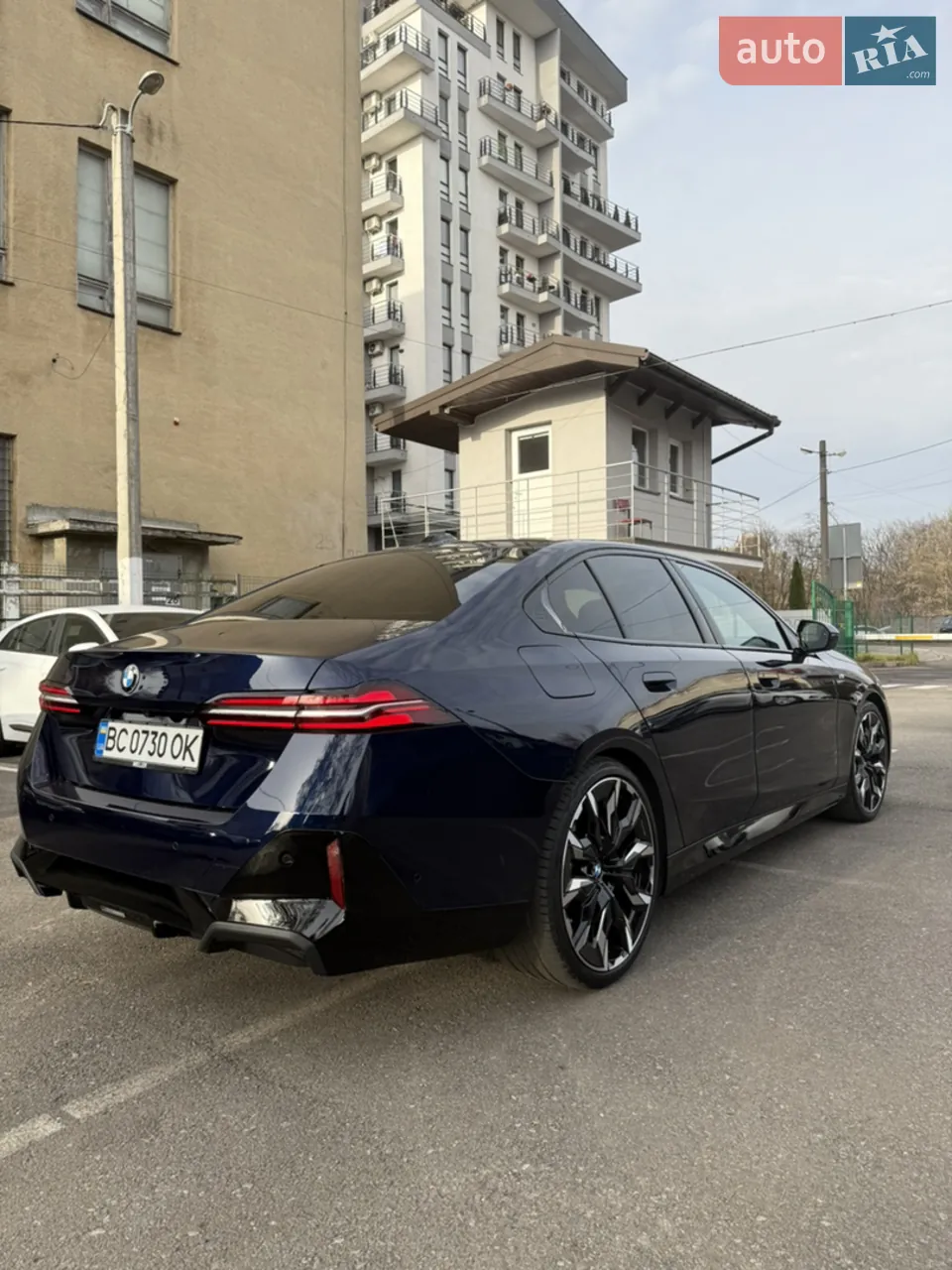 BMW 5 Series 2023 photo 4