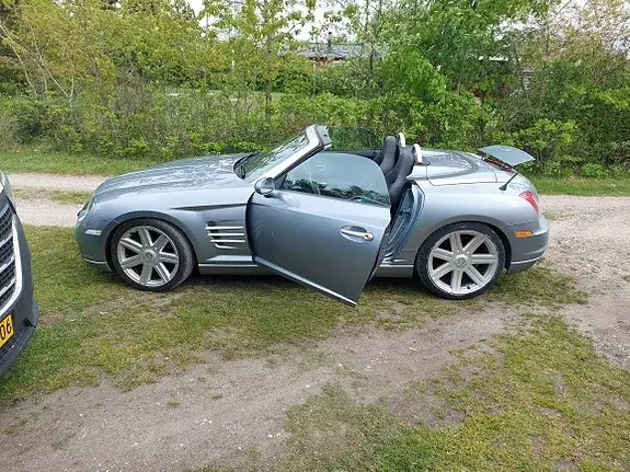 Chrysler Crossfire 2005 photo 2
