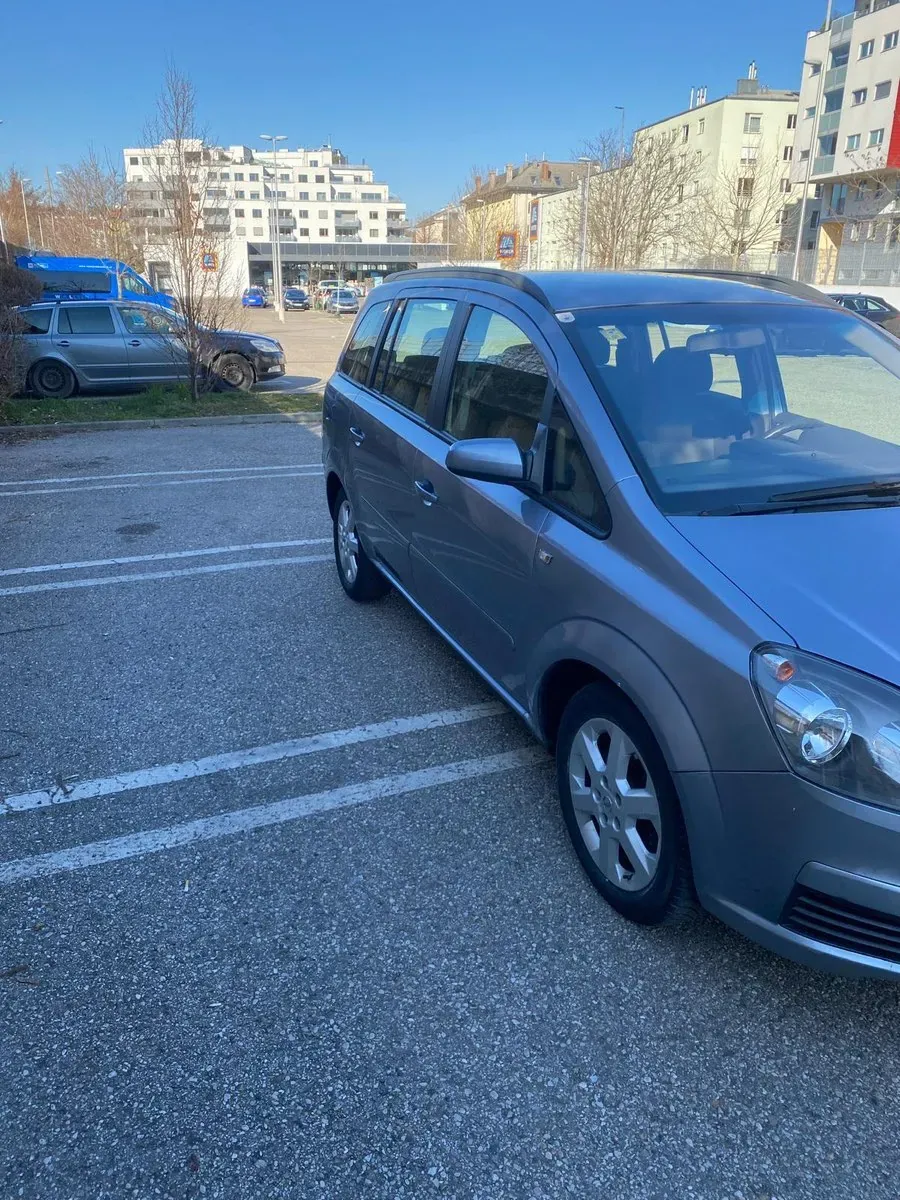 Opel Zafira 2006 photo 3