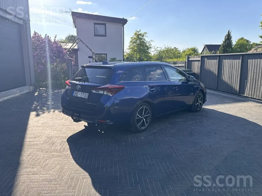 Toyota Auris 2016 photo 5