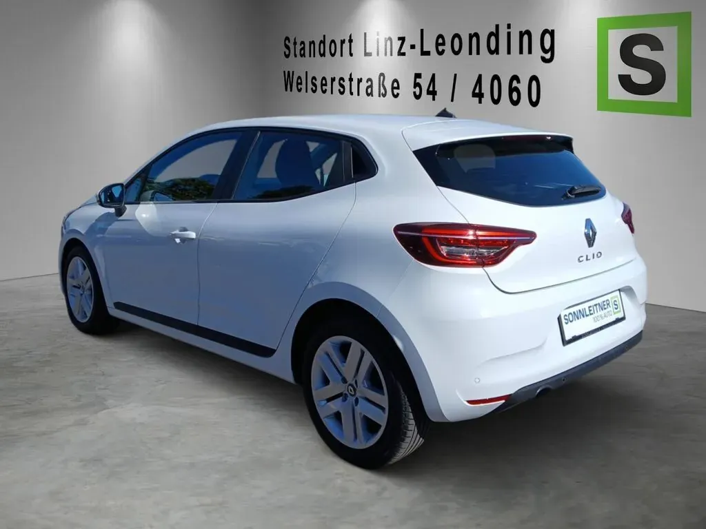Renault Clio 2022 photo 2