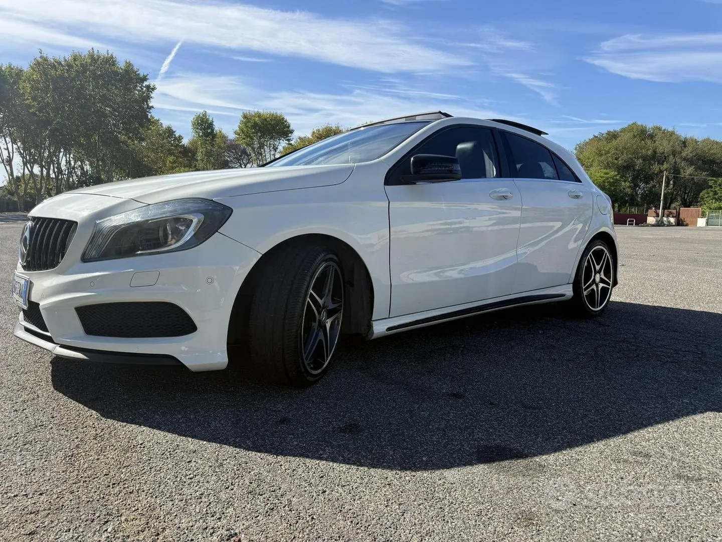 Mercedes-Benz A-Class 2014 photo 2
