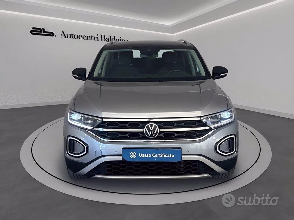 Volkswagen T-Roc 2022 photo 2