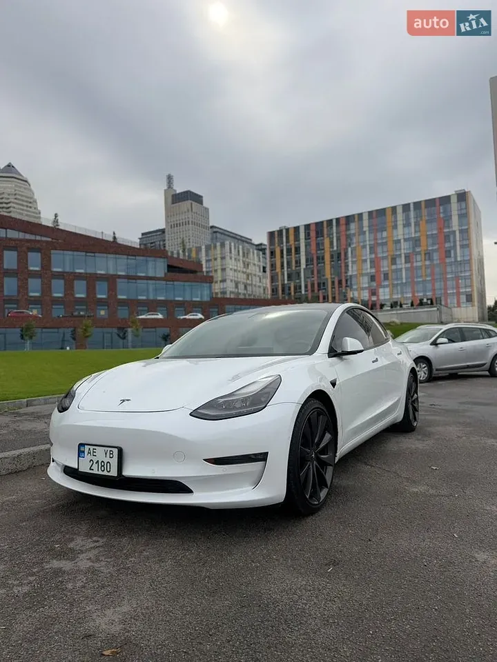 Tesla Model 3 2021 photo 5