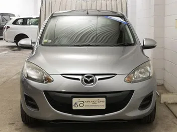 Mazda Demio 2013 photo 5