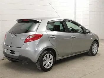 Mazda Demio 2013 photo 3