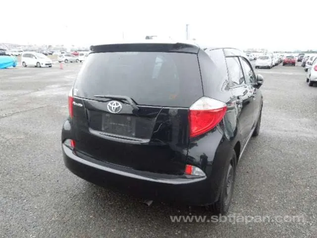 Toyota Ractis 2011 photo 4