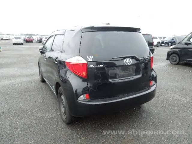 Toyota Ractis 2011 photo 3