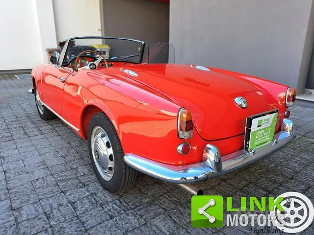 Alfa Romeo Giulietta Spider 1961 photo 5