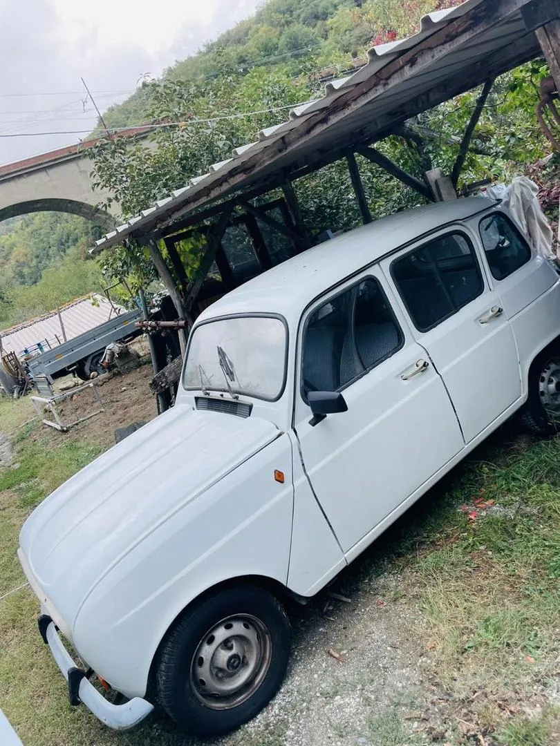 Renault 4 1990 photo 2