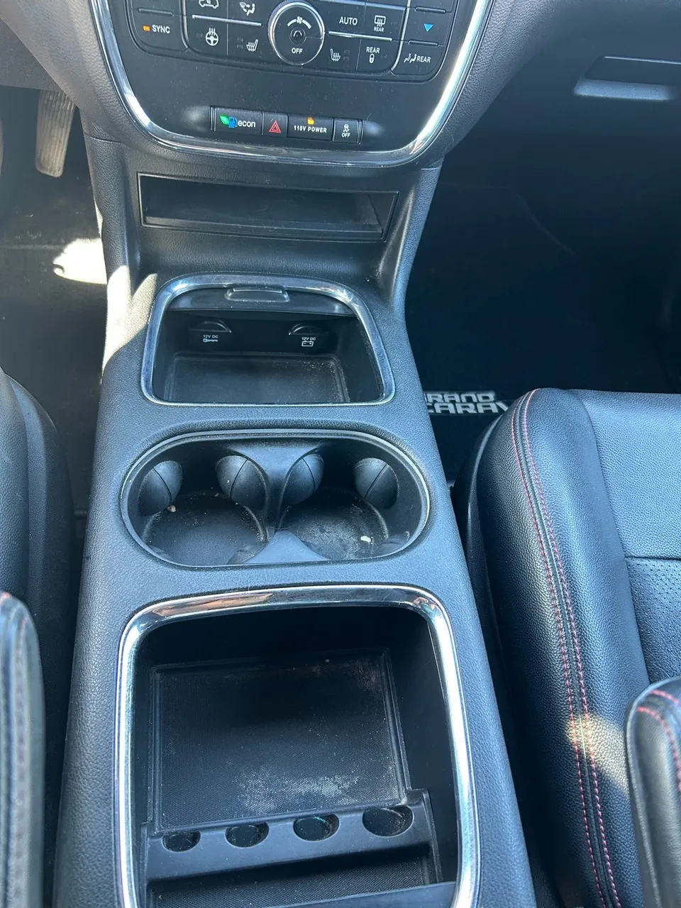 Dodge Caravan 2017 photo 5