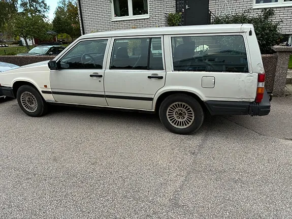 Volvo 745 1988 photo 2