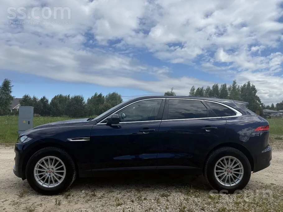 Jaguar F-Pace 2018 photo 2