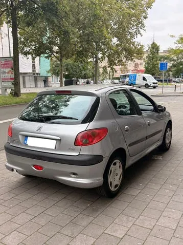 Peugeot 206