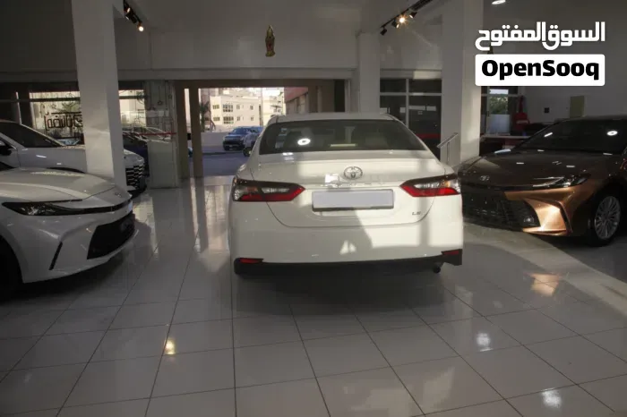 Toyota Camry 2022 photo 3