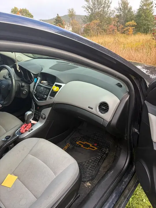 Chevrolet Cruze 2015 photo 2