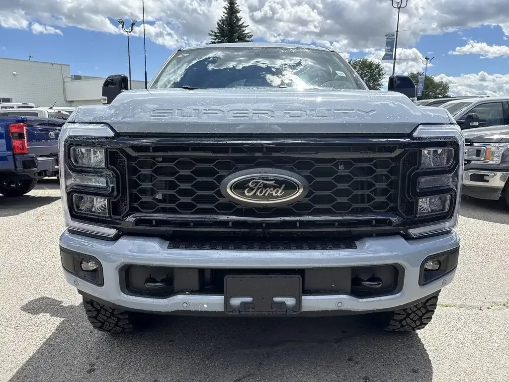 Ford F 350 2026 photo 4