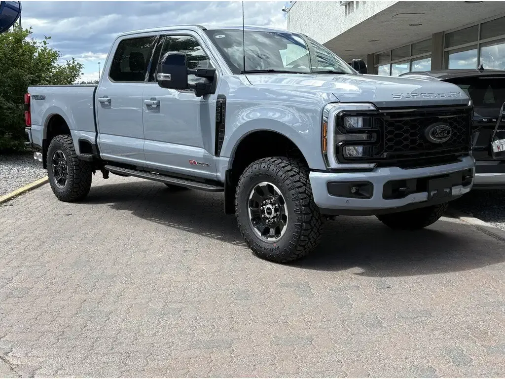 Ford F 350 2026 photo 2