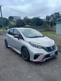 Nissan Note 2018 photo 2
