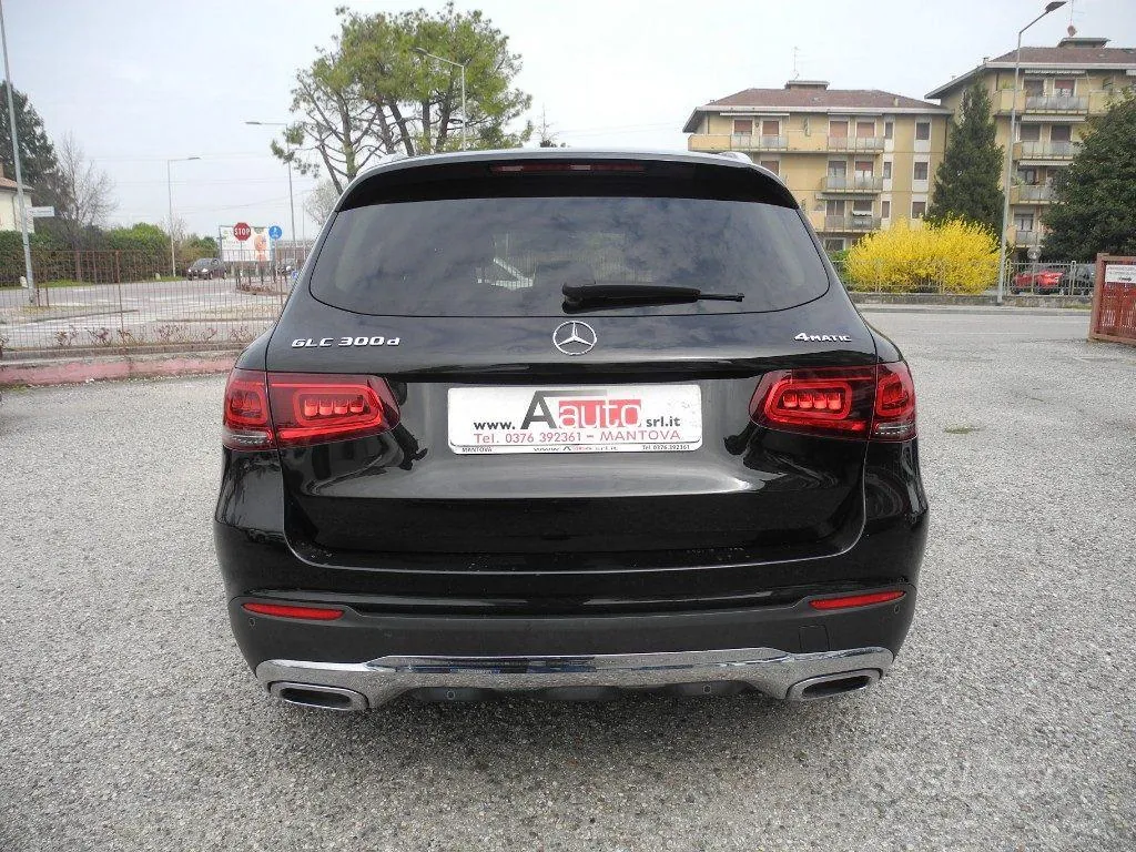 Mercedes-Benz Glc 300 D 4Matic 2022 photo 4