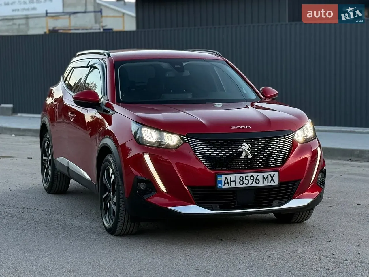 Peugeot 2008 2020 photo 3