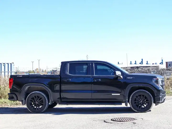 GMC Sierra 1500 2023 photo 3