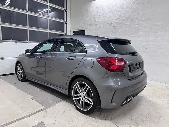 Mercedes-Benz A 180 2016 photo 5