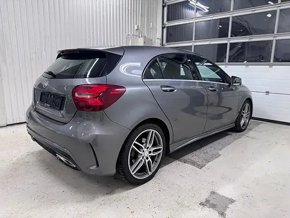 Mercedes-Benz A 180 2016 photo 3