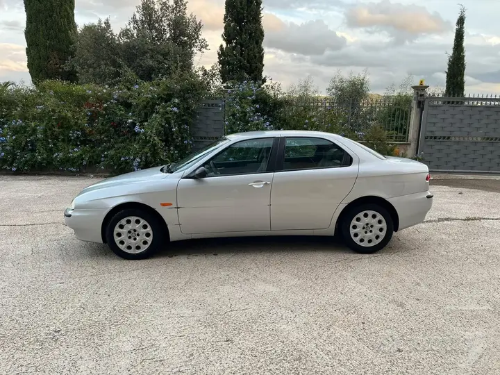 Alfa Romeo 156 2000 photo 3