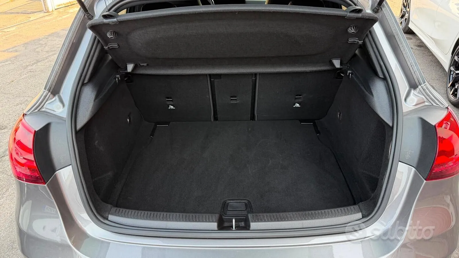 Mercedes-Benz A 200 2023 photo 4