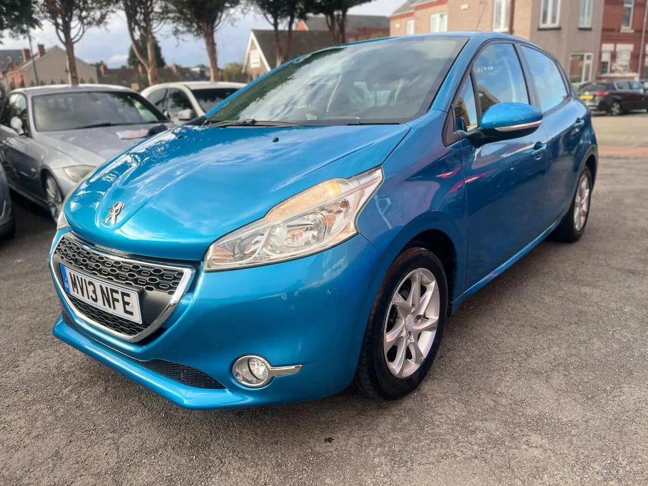 Peugeot 208