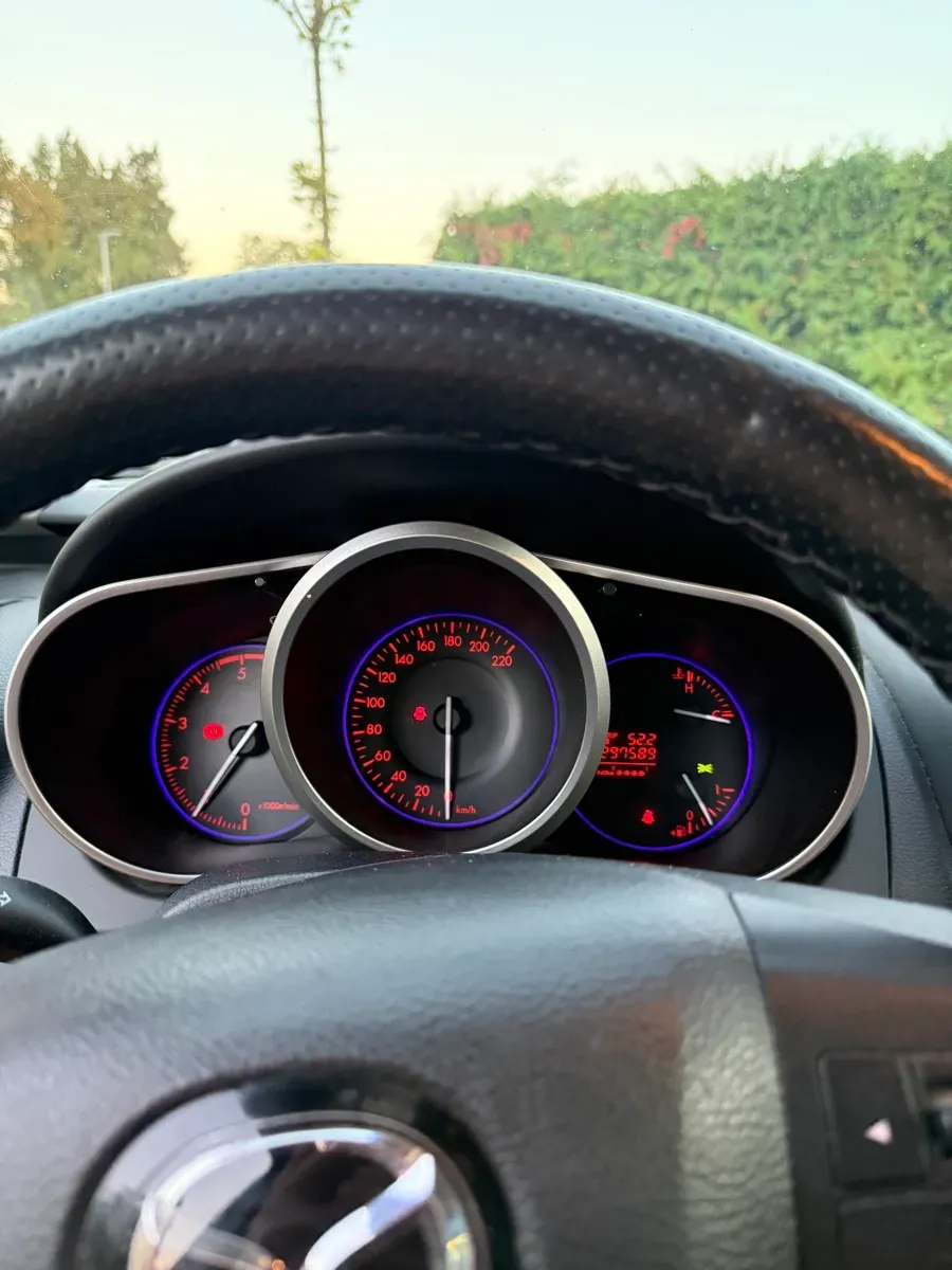 Mazda Cx-7 2010 photo 2