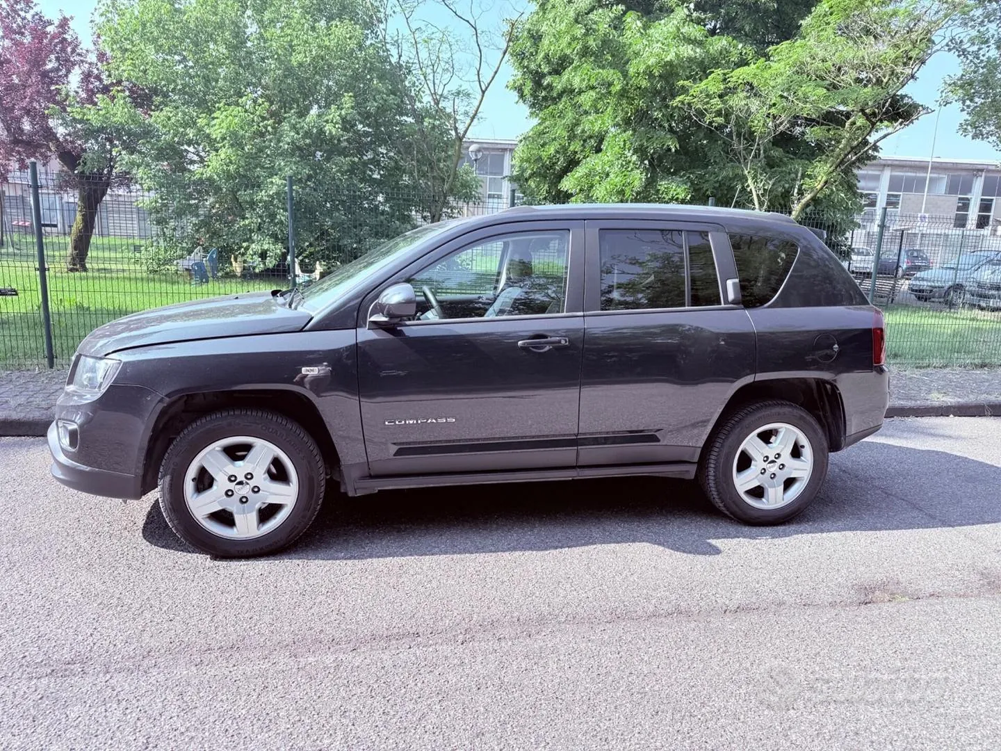 Jeep Compass 2013 photo 2