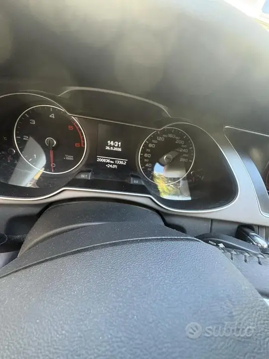 Audi A4 2012 photo 5
