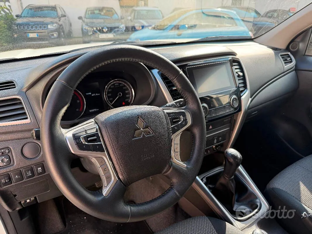 Mitsubishi L200 2022 photo 2