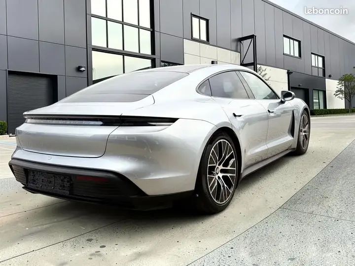 Porsche Taycan 2022 photo 3