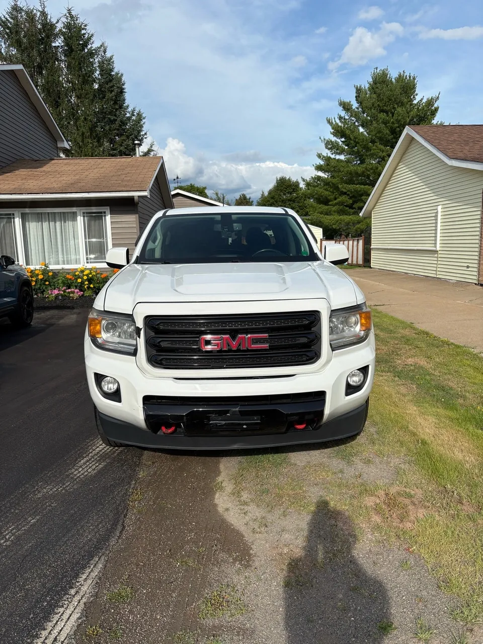 GMC Canyon 2018 photo 2