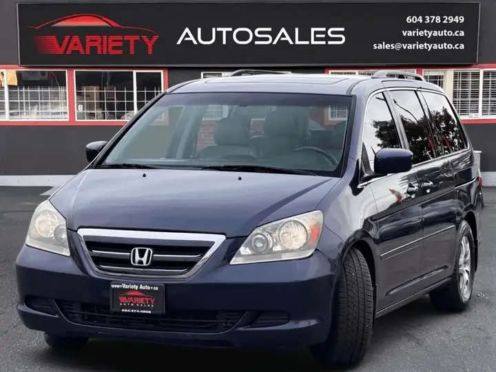 Honda Odyssey 2005 photo 2