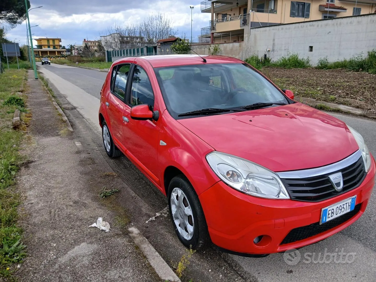 Dacia Sandero 2010 photo 3