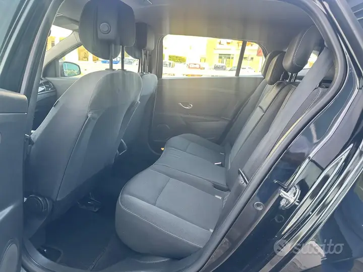 Renault Megane 2011 photo 5