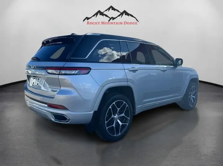 Jeep Grand Cherokee 2024 photo 4