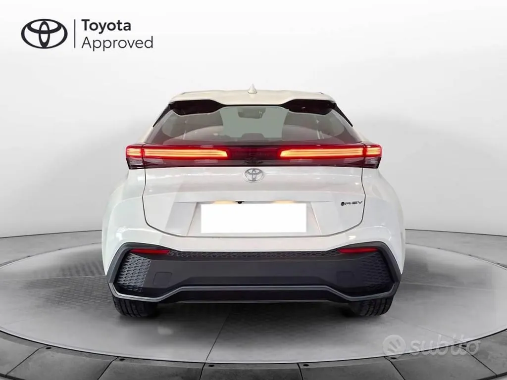Toyota C-Hr 2025 photo 5