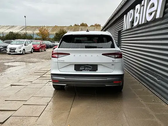 Skoda Enyaq 2023 photo 4