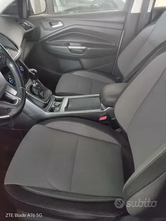 Ford Kuga 2016 photo 5
